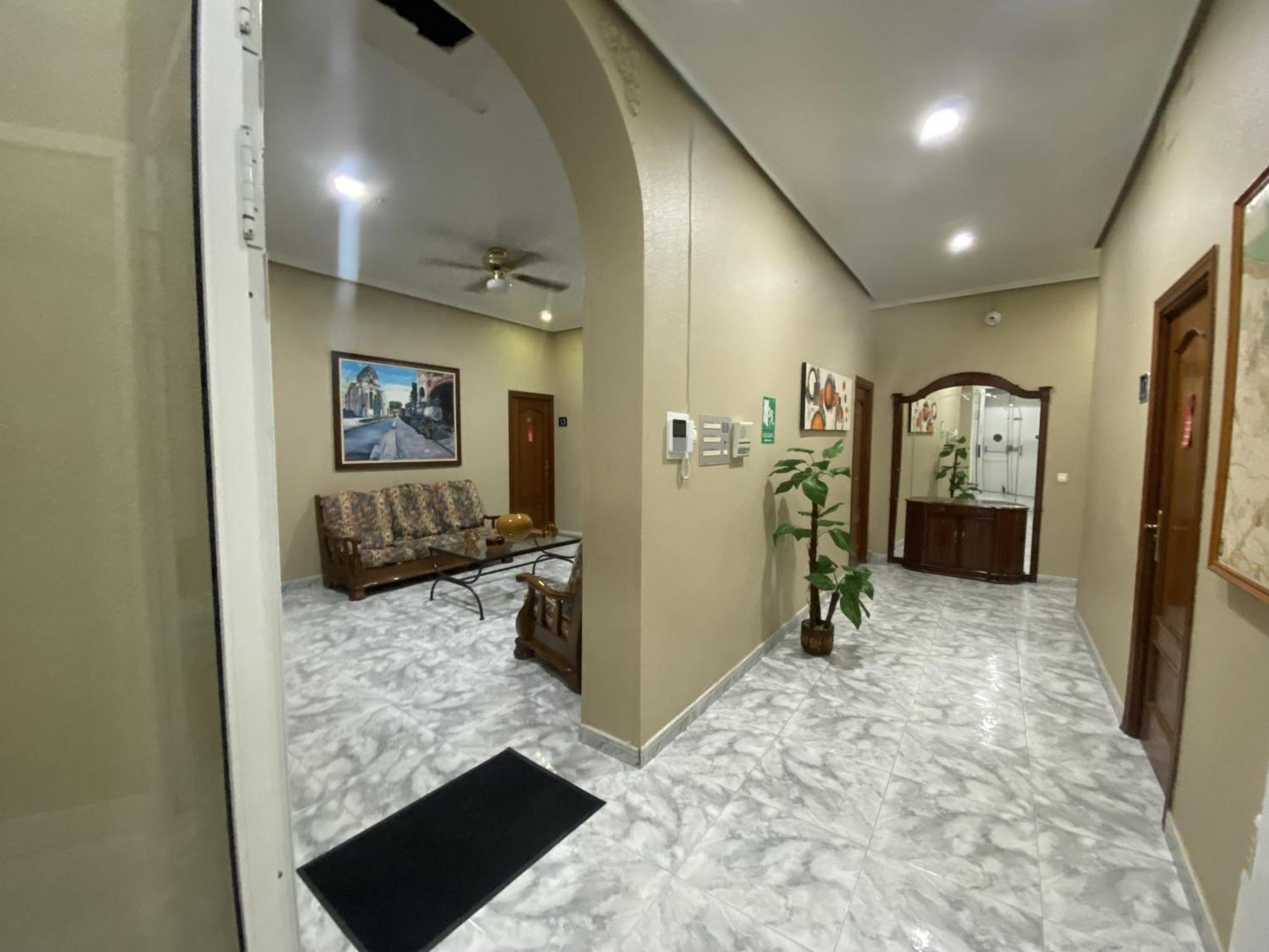 Hostal Palacios Fuencarral Мадрид Екстер'єр фото